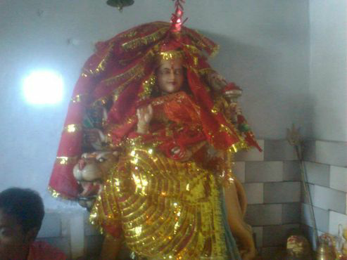 Sculpture of Ma Manila Devi